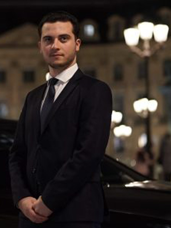 About Roza Black Cars